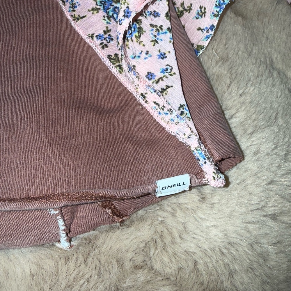 O'Neill Brown Top with Custom Floral Pink Accent flounce sleeves - Picture 2 of 5